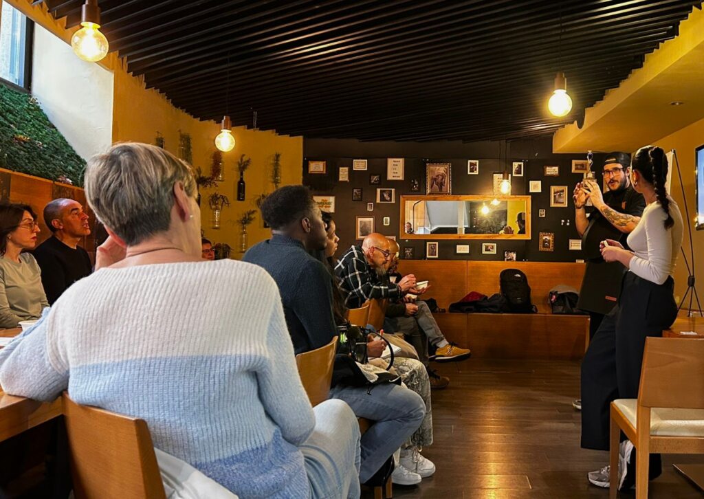 ALCER Ourense e Bágoa Gastrobar realizan un taller de gastronomía para persoas con ERC.